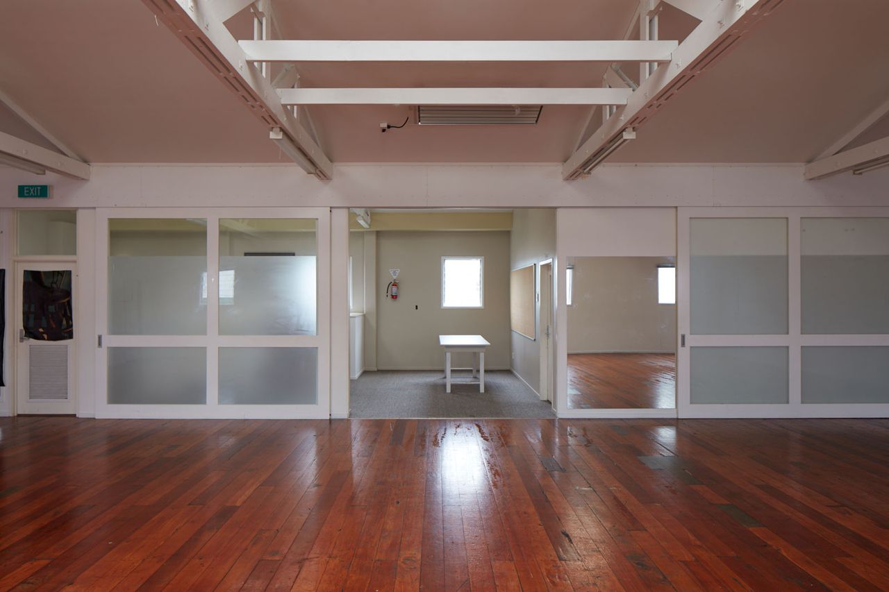  Opanuku Studios, sliding doors opened, and mirror
