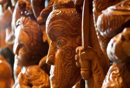  Waka Hoe: Introduction to Wood Carving