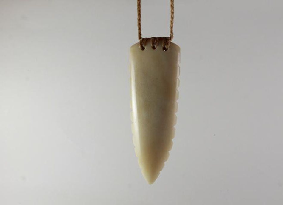  Whale’s Tooth Bone Carving – Rei Niho