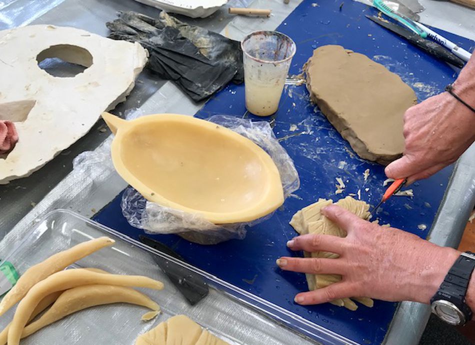  Relief Glass Casting