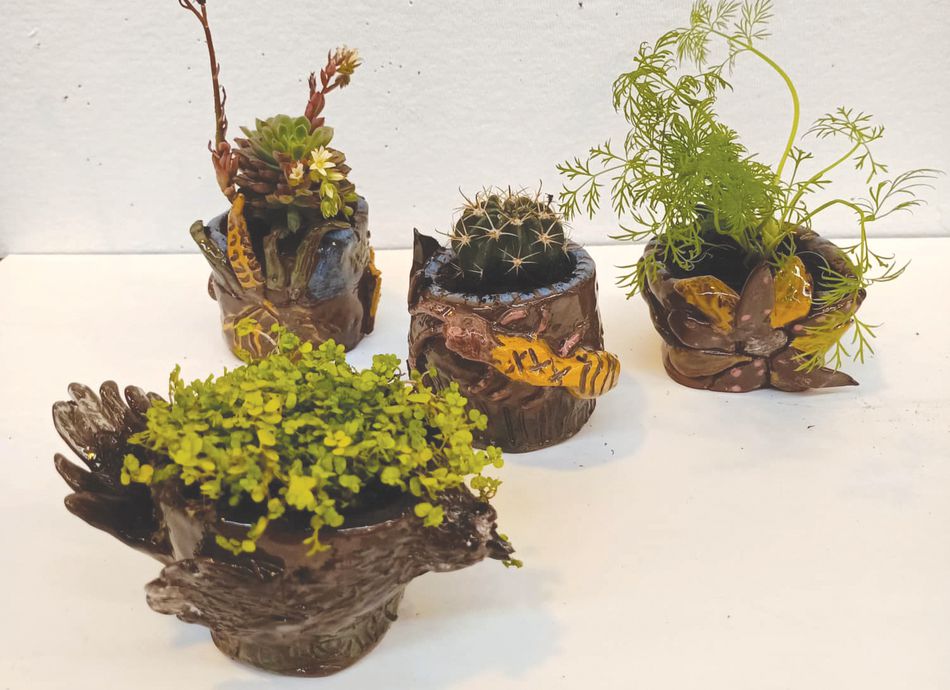 Ceramic Studio: Garden Pot Creatures