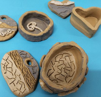  Ceramic Studio : The Story of Clay