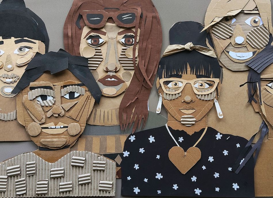  Cardboard Selfie
